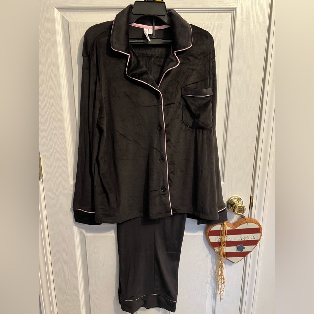 Pajama set nwt size large (12/14) black - Picture 2 of 12